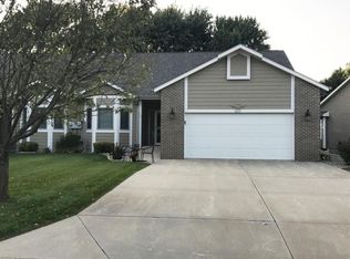 217 Emerald Meadows Dr, Arnolds Park, IA 51331