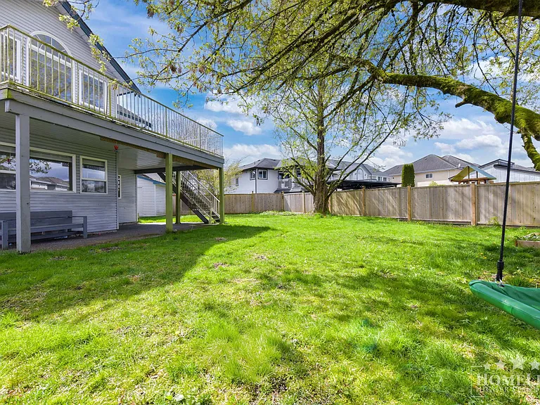 6375 187a St #UPPER HOUSE — Photo 41