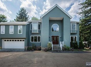 259 Paramus Rd, Paramus, NJ 07652