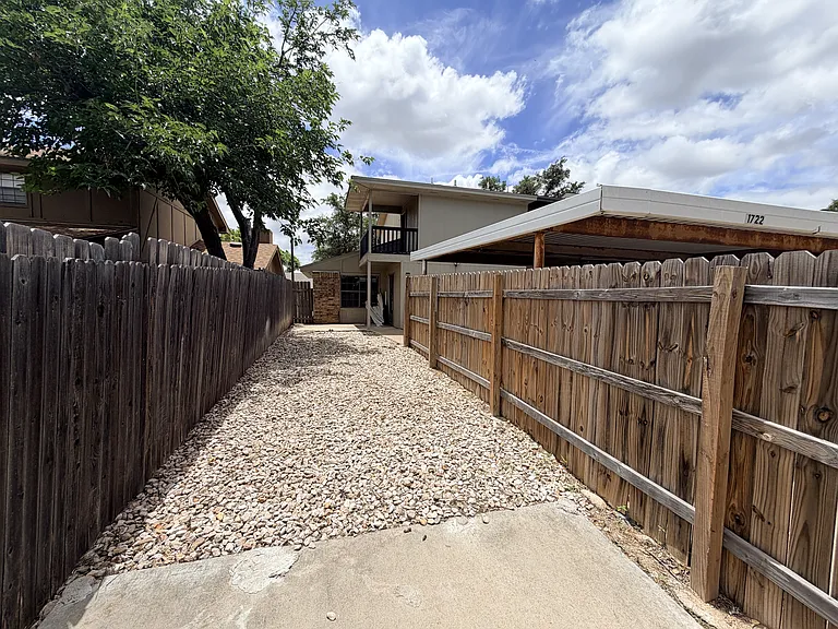 1722 Utah Ave #1 — Photo 8