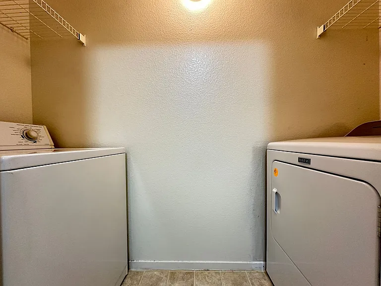 9620 W Russell Rd #1130 — Photo 13
