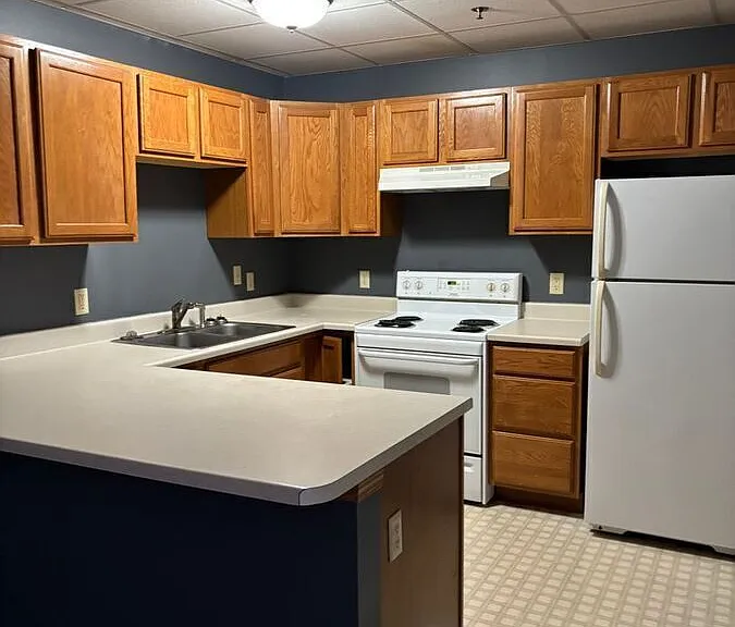 109 E Luverne St #209 — Photo 2