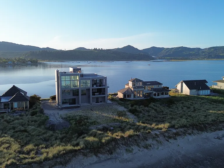 373 Salishan Dr — Photo 48