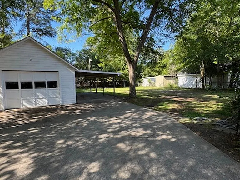 1508 E Holly St — Photo 16