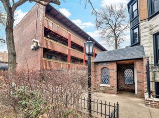 803 W Oakdale Ave APT 3A, Chicago, IL 60657