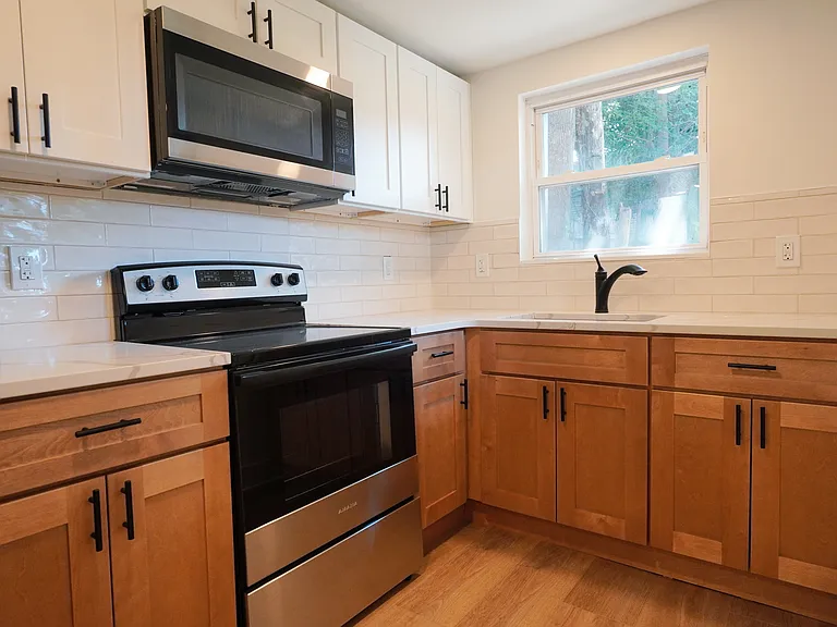 5117 N Fairhill St #1 — Photo 5
