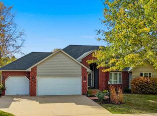 901 Barrington Rd, Iowa City, IA 52245