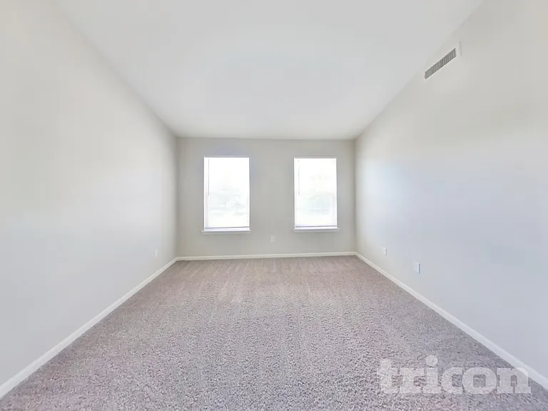 6612 Smithfield Dr — Photo 7
