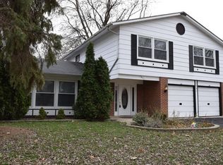 7831 Kensington Ln, Hanover Park, IL