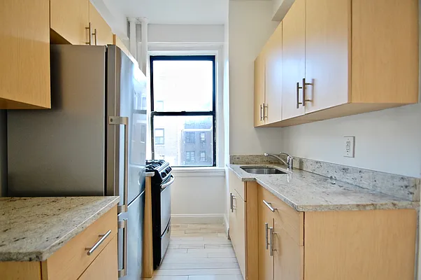 Rented by Bohemia Realty Group | media 14