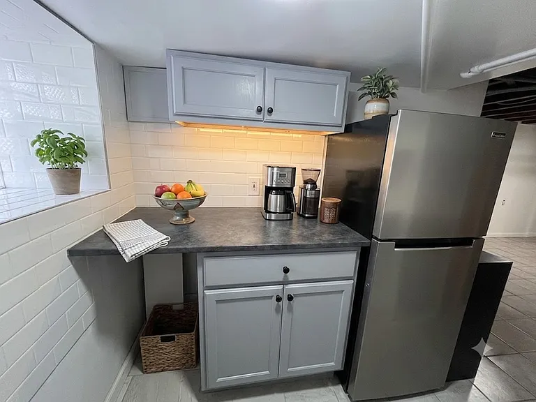 115 W Roselyn St #1 — Photo 8