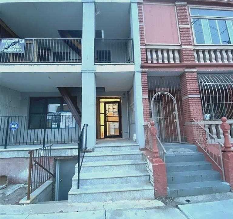 1st image of 2850 W 17th St #2B
