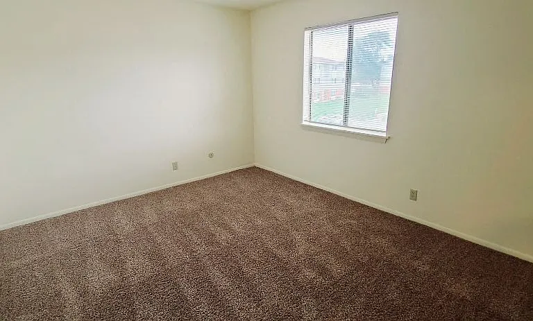 Kimberly Club Apartments — Photo 166