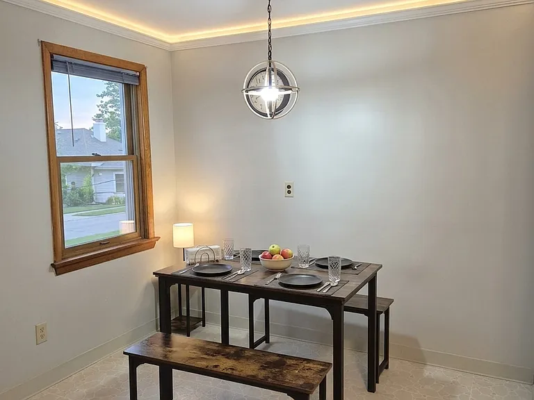 4 Carlson Ct #2 — Photo 5