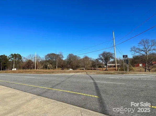 6839 Us Highway 221s, Mooresboro, NC 28114