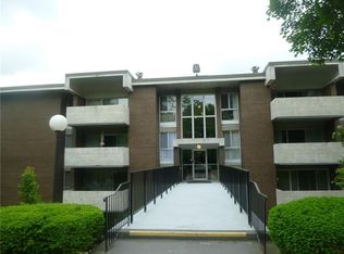 3307 Charlemagne Cir, Pittsburgh, PA