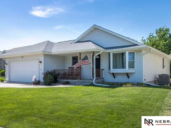 1701 Timber Ridge Rd, Lincoln, NE 68522