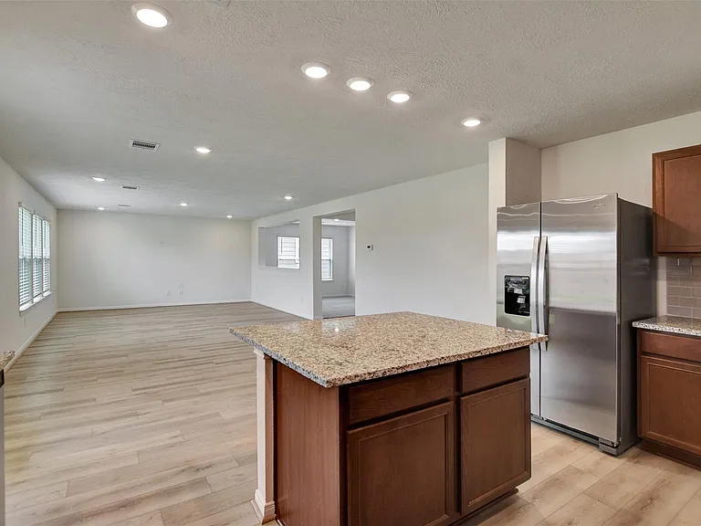 18214 Sessile Oak Dr — Photo 23