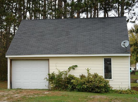 3rd image of 6060 James Dr