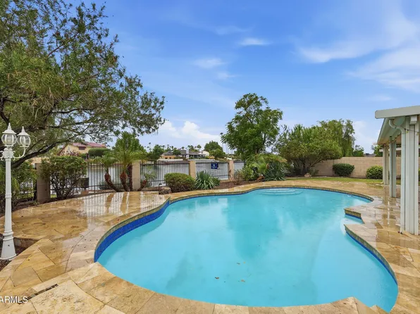 2533 W Laguna Azul Avenue, Mesa, AZ 85202