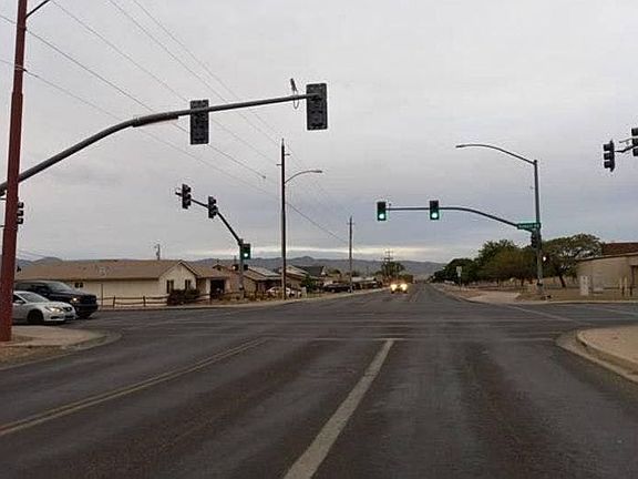 5th image of 8190 E Loos Dr