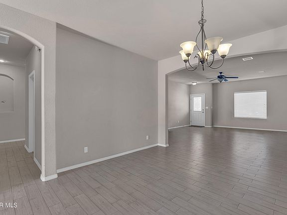 4th image of 14672 Meadow Lawn