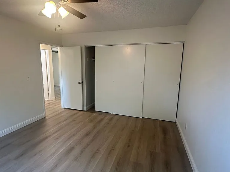 15165 Pratola Ct — Photo 32