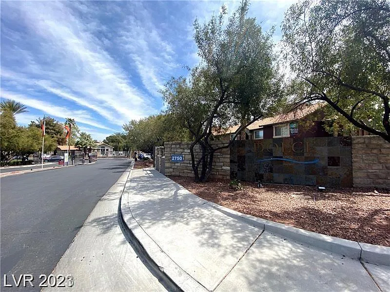 2750 S Durango Dr #1122