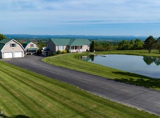 127 Firefly Meadow Rd, Fultonville, NY 12072