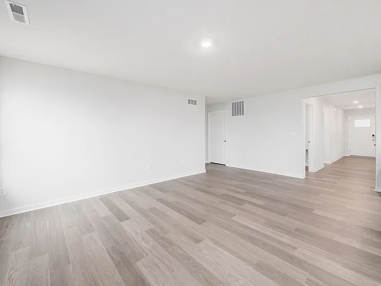 426 Emily Dr — Photo 25