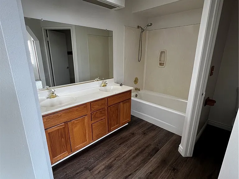 1195 Bautista Ln — Photo 9