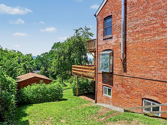 2nd image of 33 Cedar Lane
