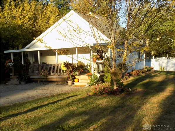 22 Maxon St, Jamestown, OH 45335