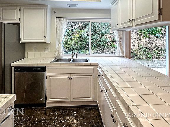 5th image of 29230 Hillrise Dr