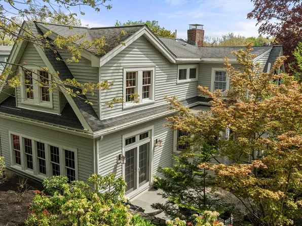 14 Arlmont St, Arlington, MA 02476