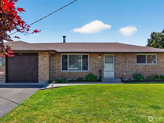 2nd image of 912 138th Street E