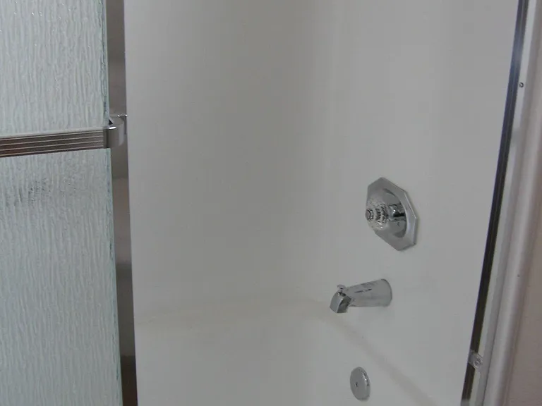 420 Union Ave #14 — Photo 5