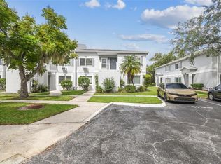 4131 Dolphin Dr #4131, Tampa, FL 33617