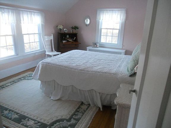 3rd image of 29 Beach Ln