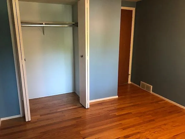 6580 Forest Glen Ave — Photo 10