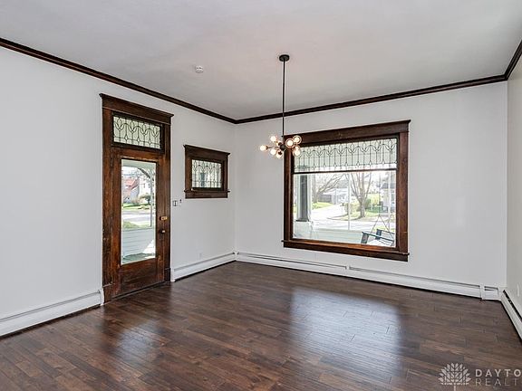 3rd image of 506 S Main St