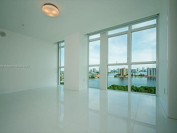 3rd image of 400 Sunny Isles Blvd #1905