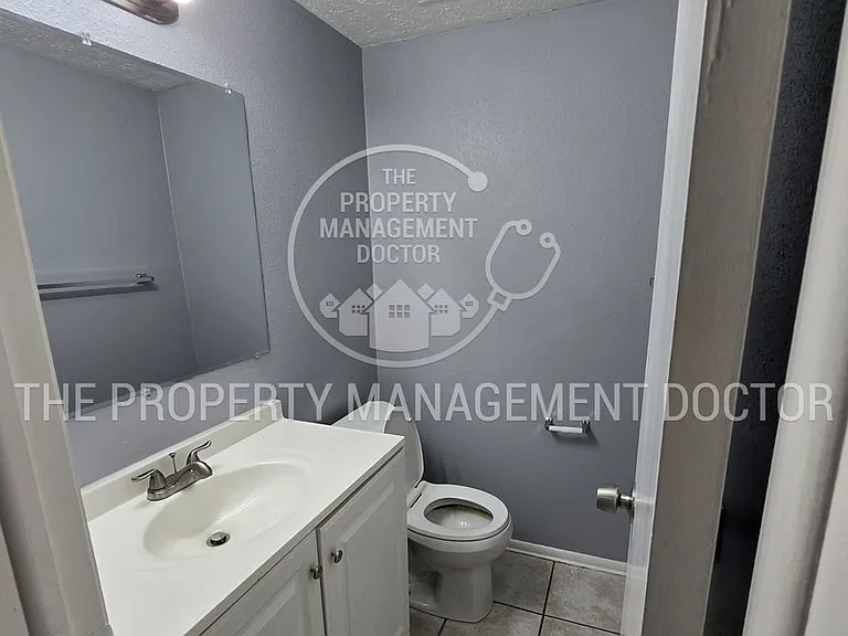 4710 Stonepointe Pl — Photo 11