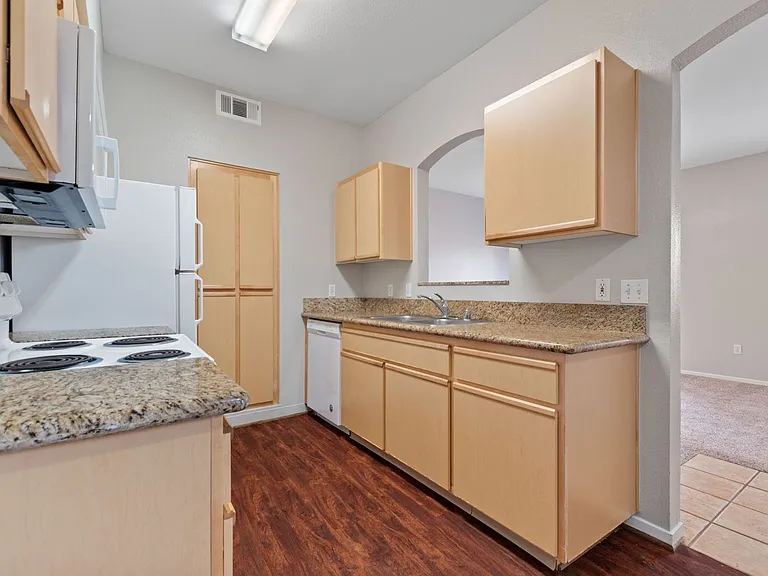 6850 Sharlands Ave #E2023 — Photo 9