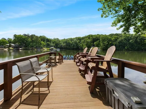 408 Emerald Bay Dr, Salisbury, NC 28146