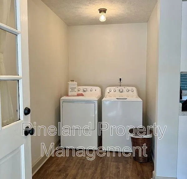405 Andros Dr — Photo 11