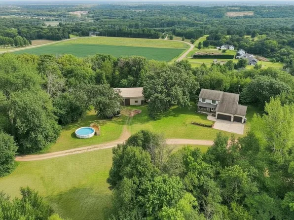 27542 Scenic Byway Rd, Belle Plaine, MN 56011