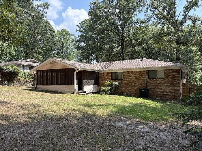 1710 Cedarhurst Dr — Photo 18