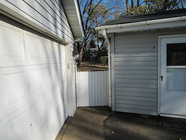 116 Butternut Dr — Photo 22