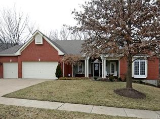 613 Dartmouth Crest Dr, Ballwin, MO